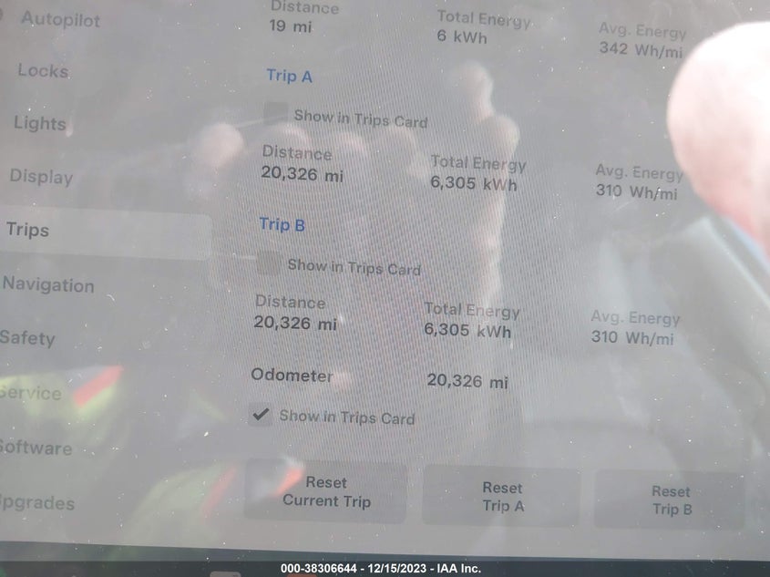 VIN 7SAYGAEEXNF514622 2022 TESLA MODEL Y