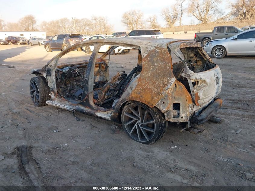 2017 VOLKSWAGEN GOLF R 4-DOOR W/DCC   NAVIGATION WVWWF7AUXHW026570