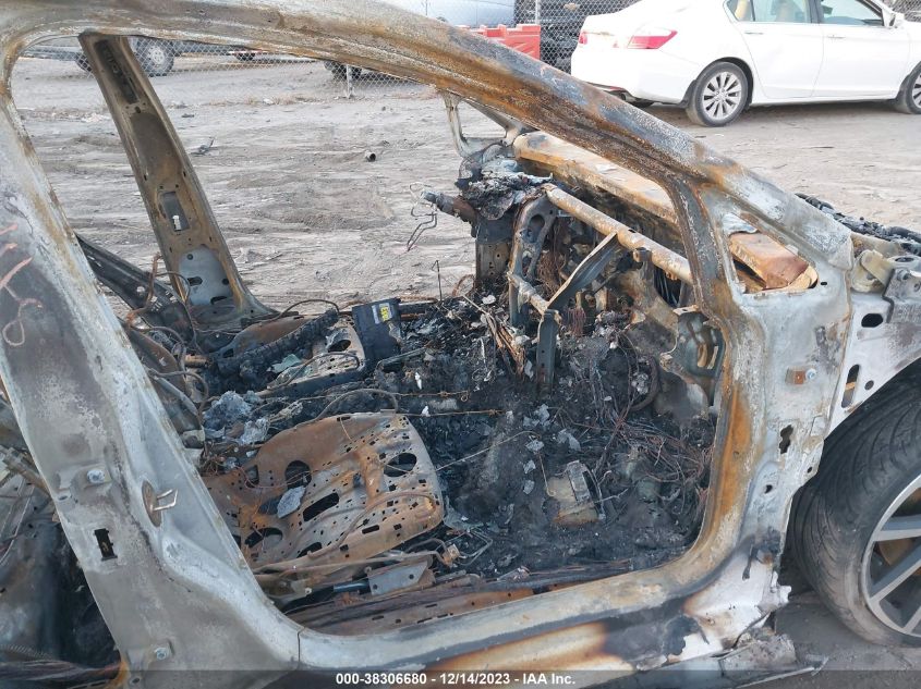 2017 VOLKSWAGEN GOLF R 4-DOOR W/DCC   NAVIGATION WVWWF7AUXHW026570