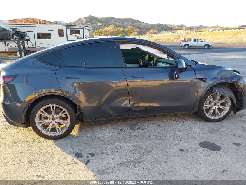 2021 TESLA MODEL Y LONG RANGE DUAL MOTOR ALL-WHEEL DRIVE - 5YJYGAEEXMF299352