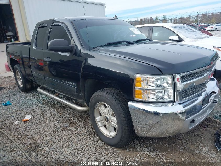 2013 CHEVROLET SILVERADO 1500 LT - 1GCRCSE03DZ245573