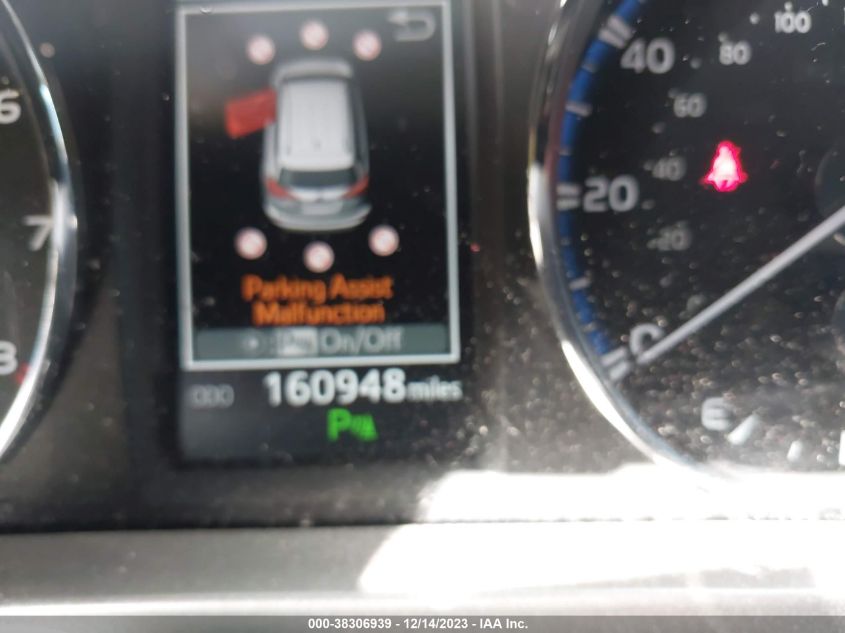 2016 TOYOTA RAV4 XLE - JTMWFREV9GJ068173