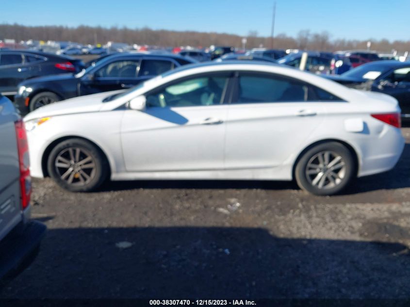 2014 HYUNDAI SONATA GLS - 5NPEB4AC6EH917860