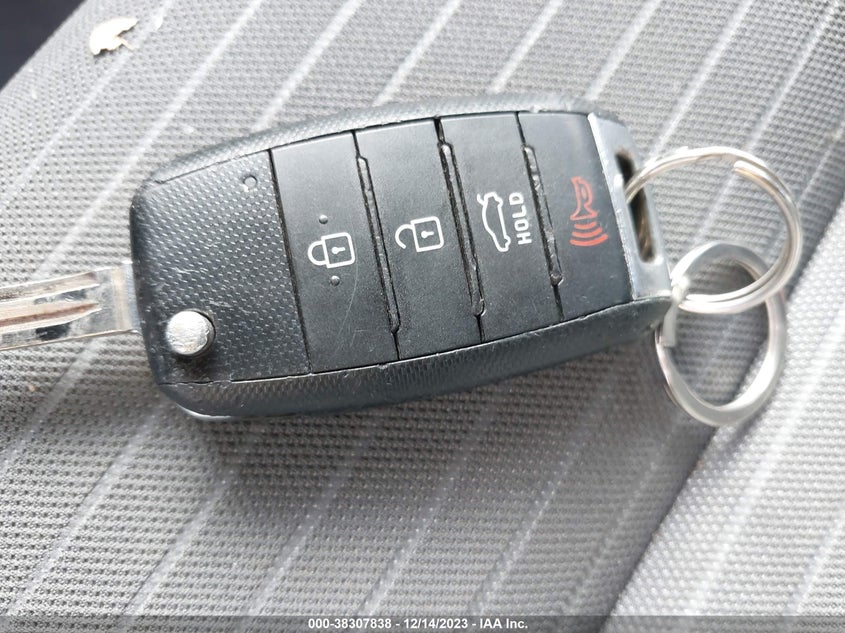VIN 3KPFL4A72HE025294 2017 KIA FORTE LX