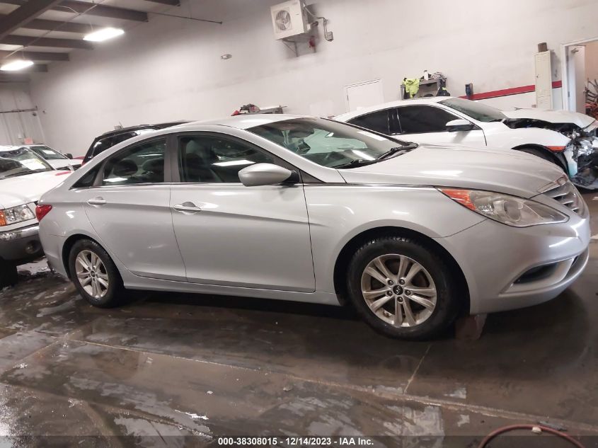 2013 HYUNDAI SONATA GLS - 5NPEB4AC4DH777516