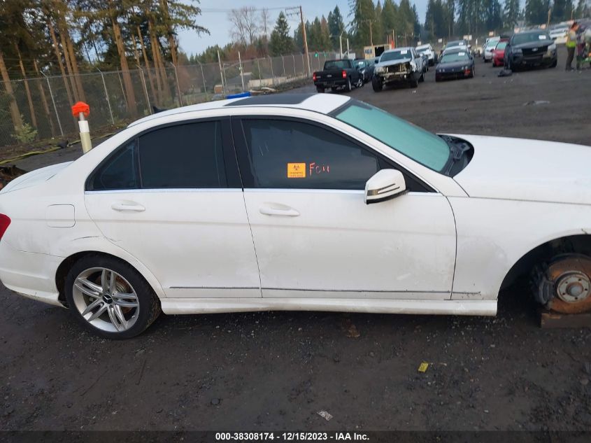 2013 MERCEDES-BENZ C 300 LUXURY 4MATIC/SPORT 4MATIC - WDDGF8AB2DR258555