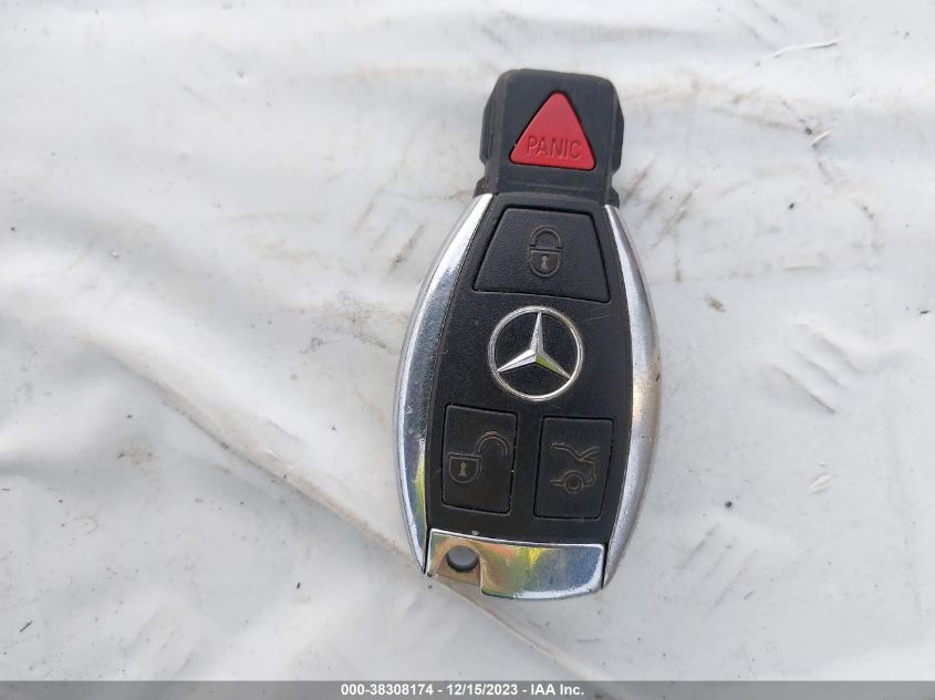 2013 MERCEDES-BENZ C 300 LUXURY 4MATIC/SPORT 4MATIC - WDDGF8AB2DR258555