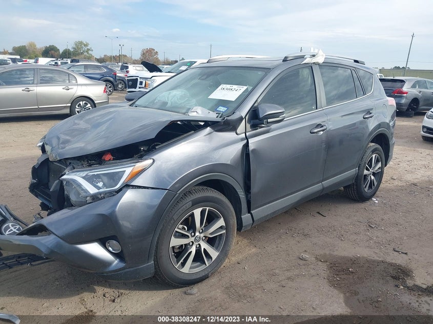 VIN JTMWFREV0HD099201 2017 TOYOTA RAV4 XLE