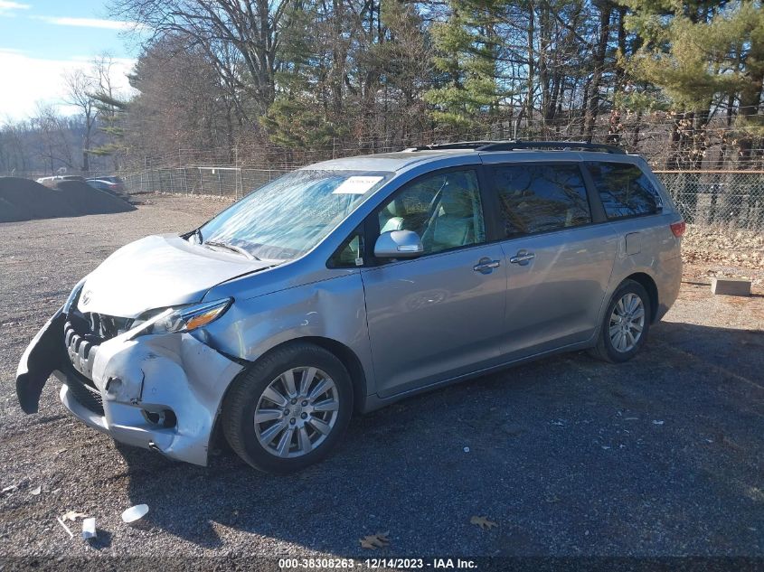 5TDYZ3DC7HS806988 2017 TOYOTA SIENNA, photo no. 2