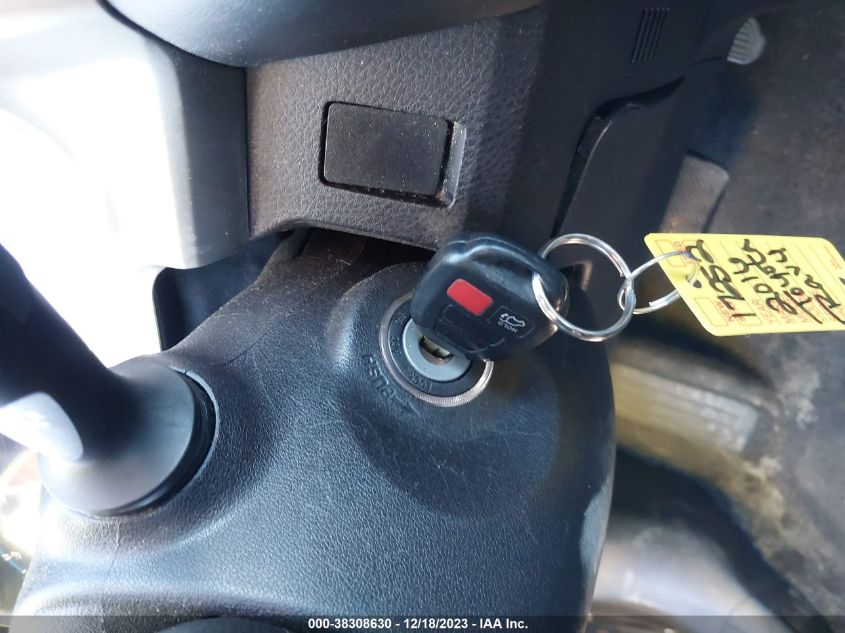 2016 TOYOTA RAV4 XLE - 2T3RFREV7GW465962