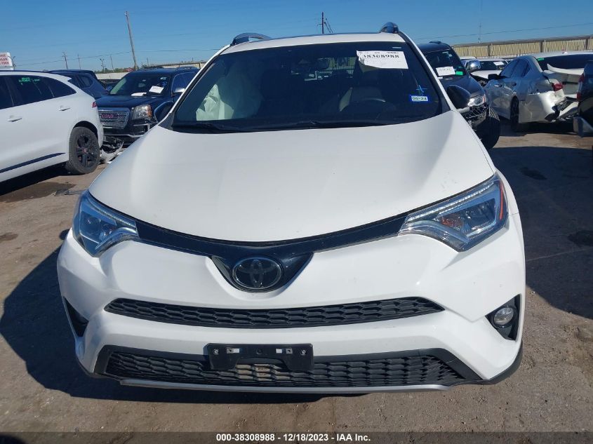 2017 TOYOTA RAV4 SE - JTMNFREV0HJ713631