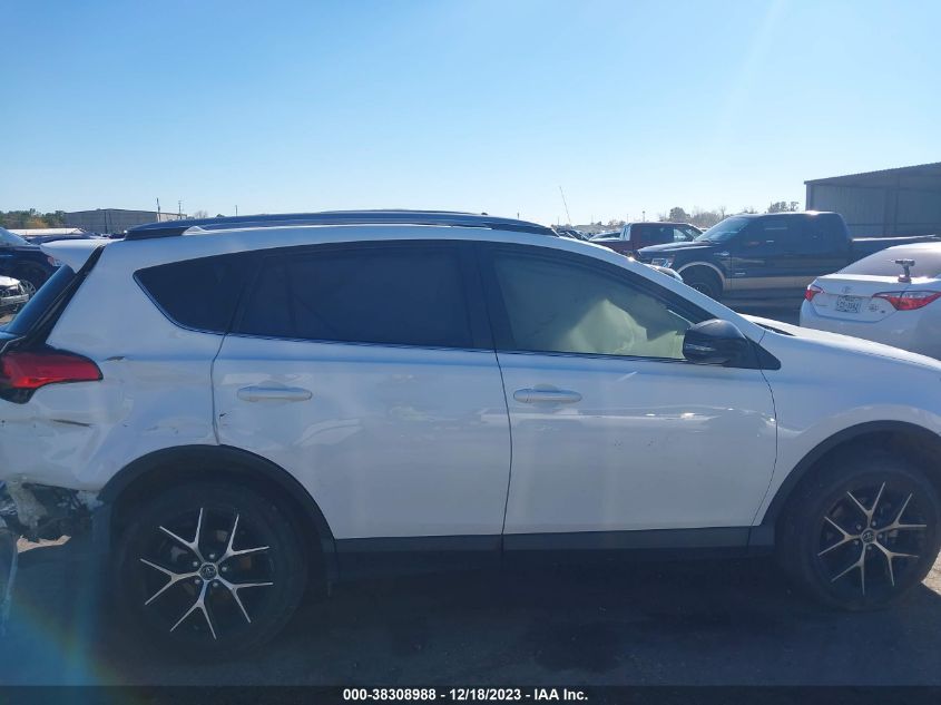 2017 TOYOTA RAV4 SE - JTMNFREV0HJ713631