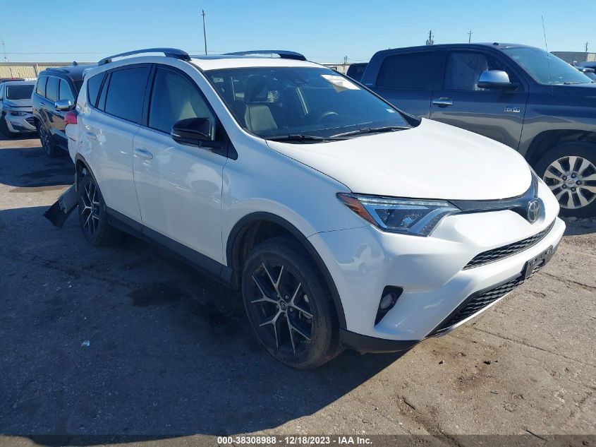 2017 TOYOTA RAV4 SE - JTMNFREV0HJ713631