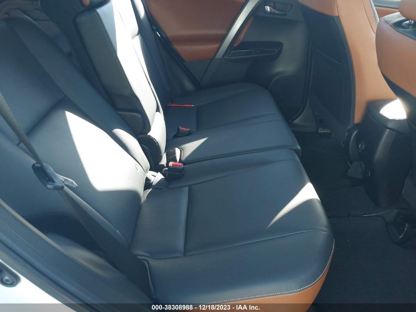 2017 TOYOTA RAV4 SE - JTMNFREV0HJ713631