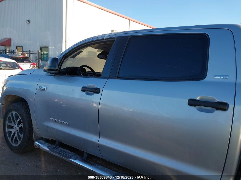 2018 TOYOTA TUNDRA CREWMAX SR5 - 5TFEY5F17JX231952