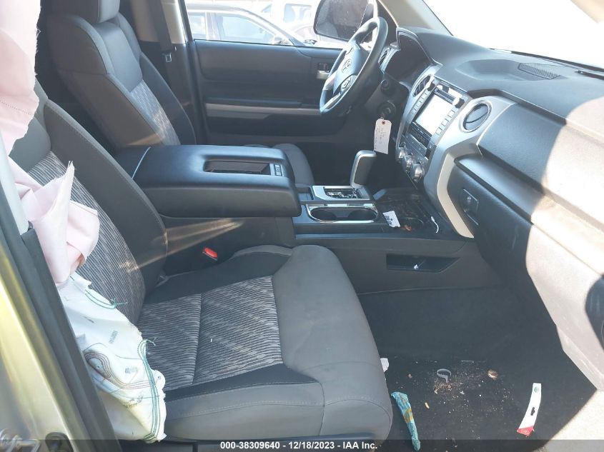 2018 TOYOTA TUNDRA CREWMAX SR5 - 5TFEY5F17JX231952