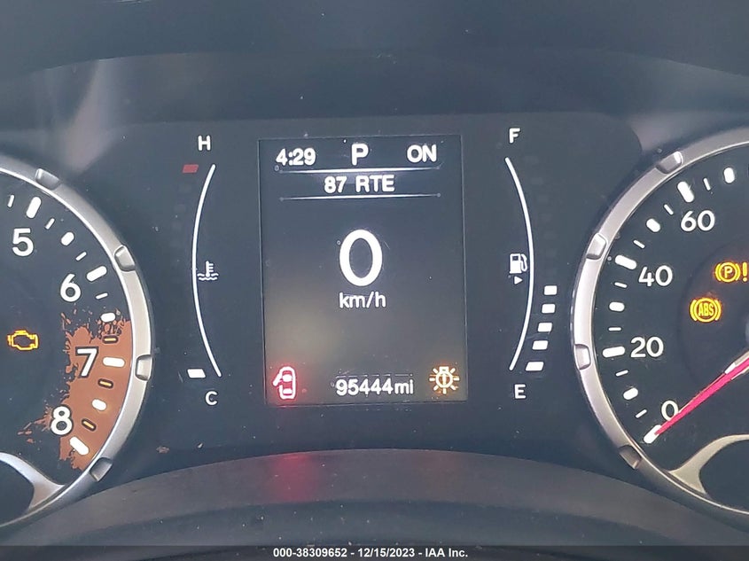 VIN ZACCJABB7HPE99884 2017 JEEP RENEGADE LATITUDE FWD