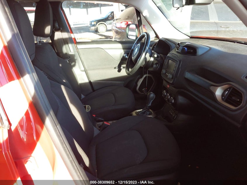 VIN ZACCJABB7HPE99884 2017 JEEP RENEGADE LATITUDE FWD