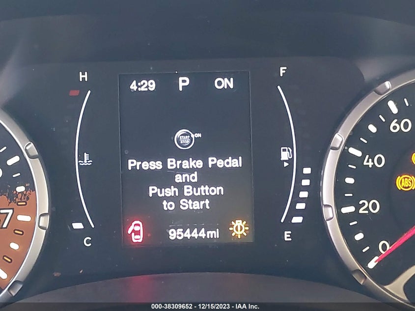 VIN ZACCJABB7HPE99884 2017 JEEP RENEGADE LATITUDE FWD