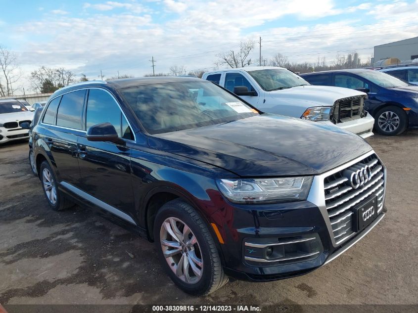 WA1LAAF70HD017478 2017 AUDI Q7, photo no. 1