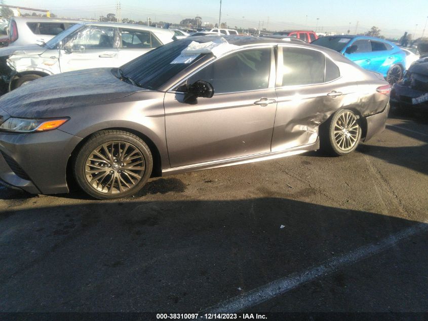 2018 TOYOTA CAMRY SE - 4T1B11HK9JU500293