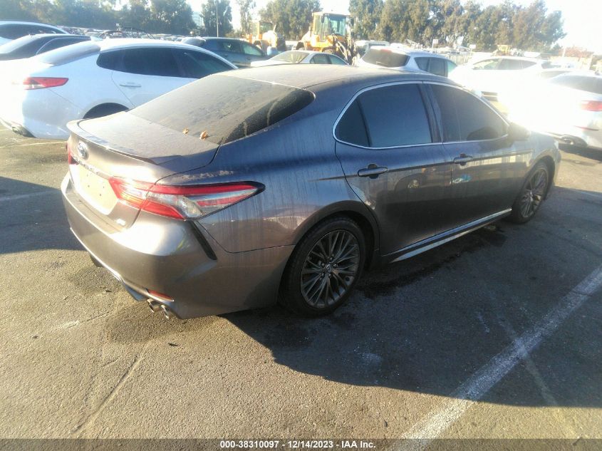 2018 TOYOTA CAMRY SE - 4T1B11HK9JU500293