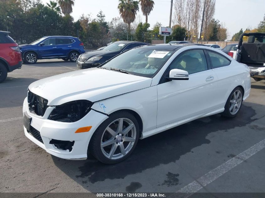 2015 MERCEDES-BENZ C 250 - WDDGJ4HB7FG391419
