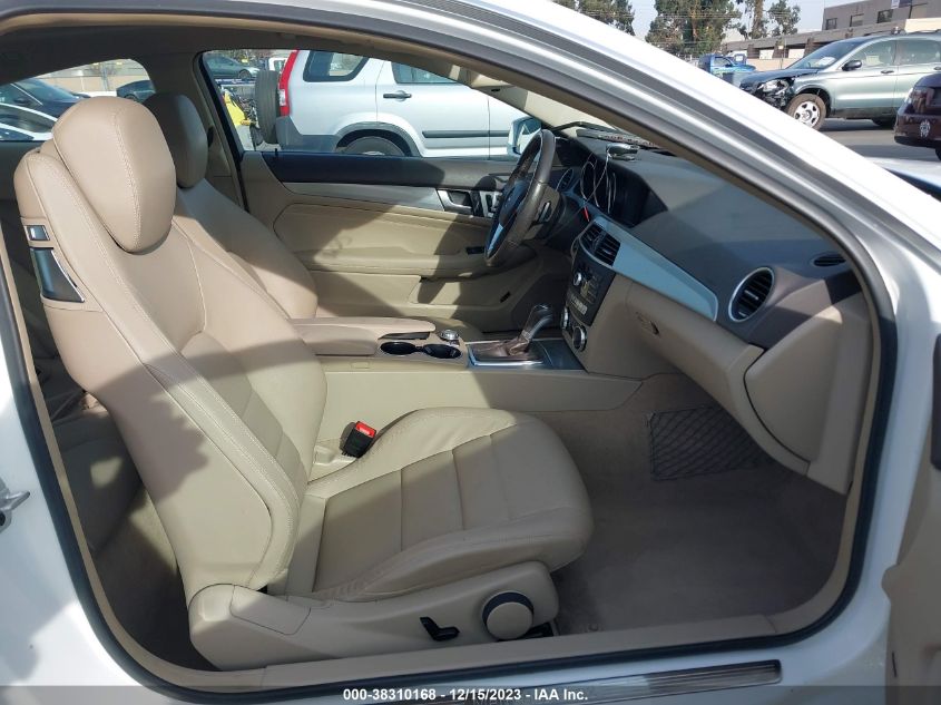 2015 MERCEDES-BENZ C 250 - WDDGJ4HB7FG391419