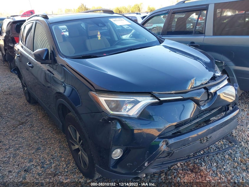 VIN JTMWFREV4JJ736372 2018 TOYOTA RAV4 XLE