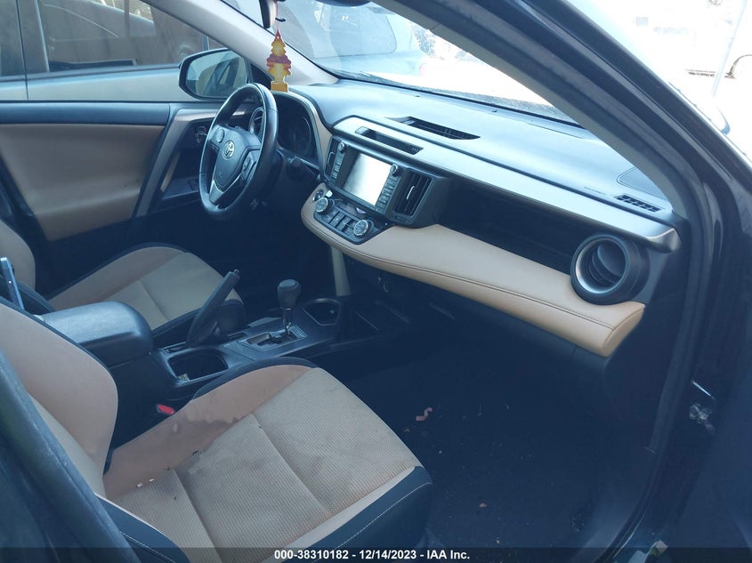 VIN JTMWFREV4JJ736372 2018 TOYOTA RAV4 XLE