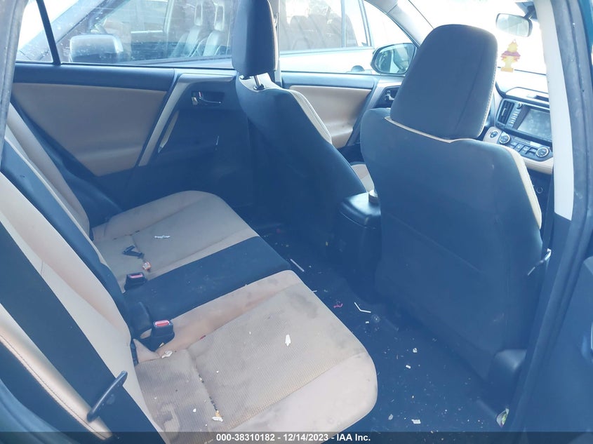 VIN JTMWFREV4JJ736372 2018 TOYOTA RAV4 XLE