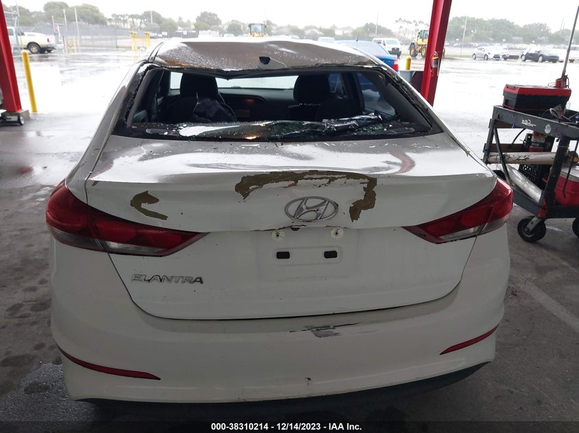 VIN 5NPD84LF1JH233567 2018 HYUNDAI ELANTRA SEL