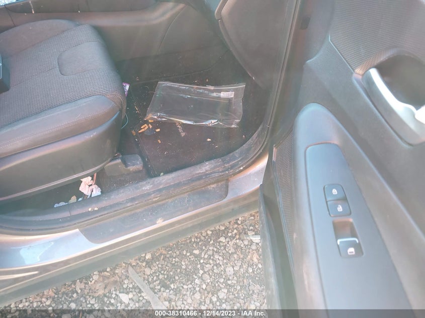 VIN 5NMS2CAD6LH254757 2020 HYUNDAI SANTA FE SE