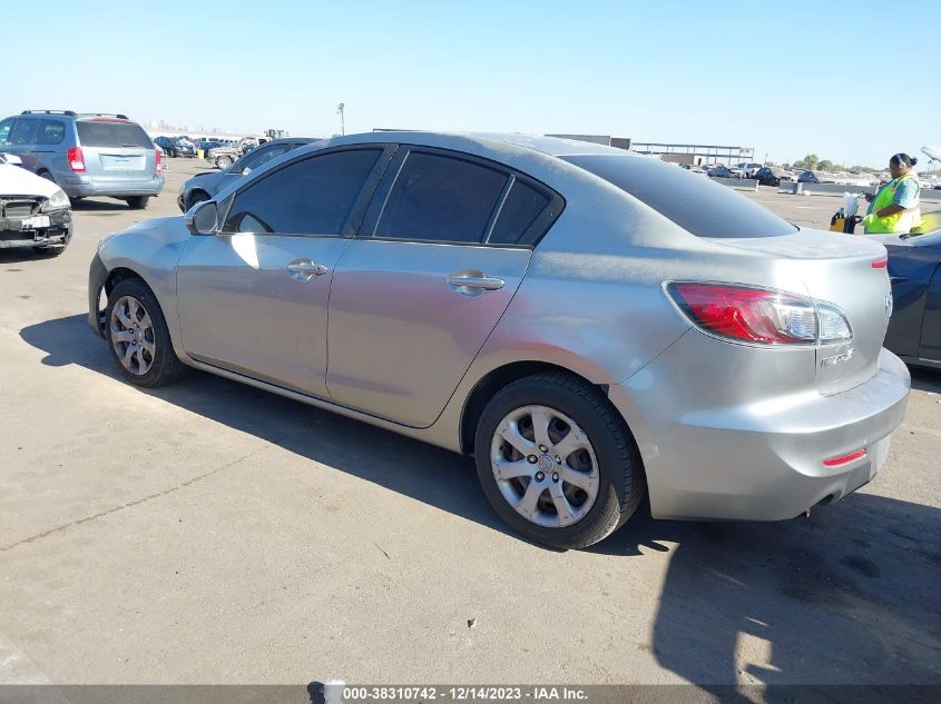 2013 MAZDA MAZDA3 I SPORT - JM1BL1UP3D1771694