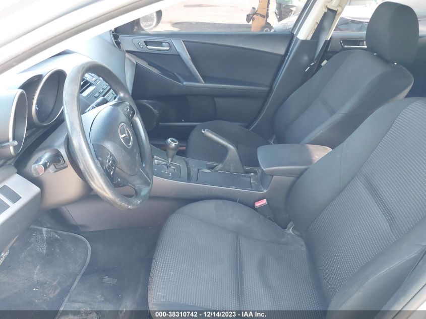 2013 MAZDA MAZDA3 I SPORT - JM1BL1UP3D1771694
