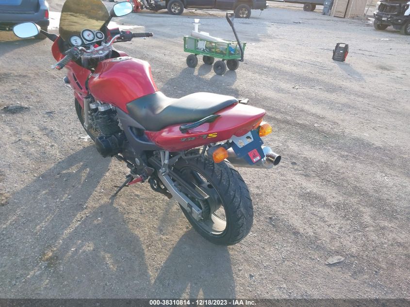 2001 KAWASAKI ZR750 G JKAZRDH111A000175