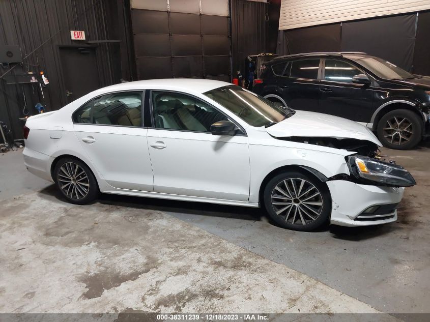 2016 VOLKSWAGEN JETTA 1.8T SPORT - 3VWD17AJ1GM336601