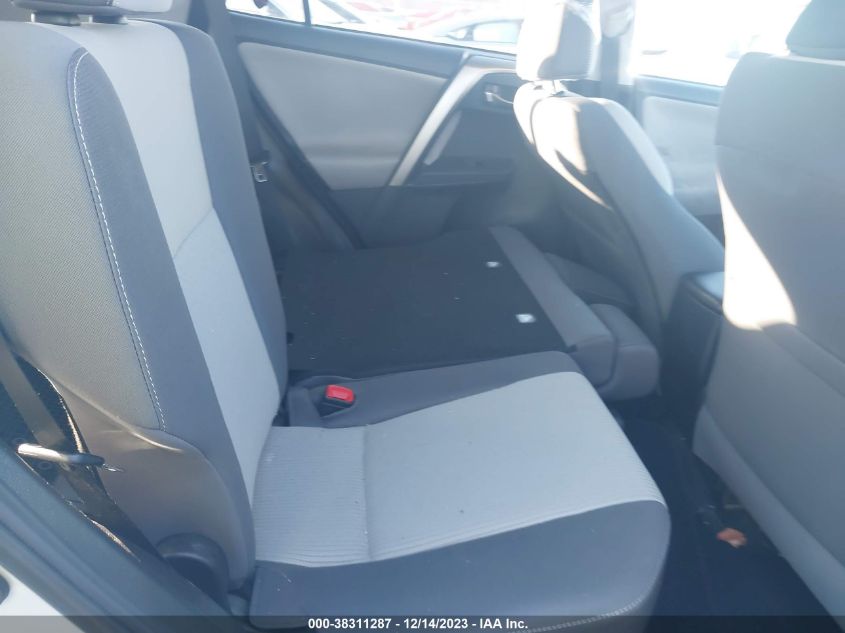 2015 TOYOTA RAV4 XLE - 2T3RFREV8FW362600