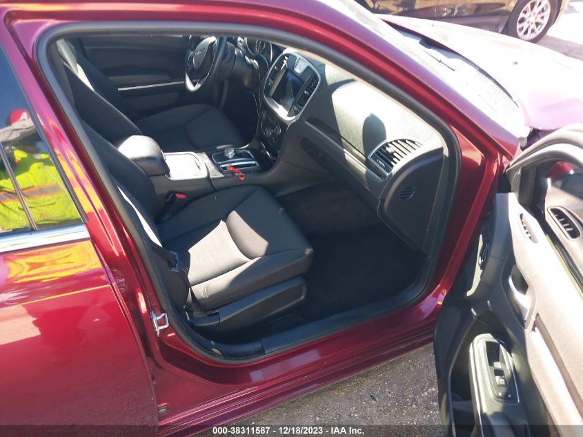 2018 CHRYSLER 300 TOURING - 2C3CCAAG0JH315601
