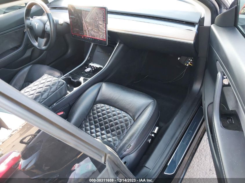 2018 TESLA MODEL 3 LONG RANGE/PERFORMANCE - 5YJ3E1EB2JF084565