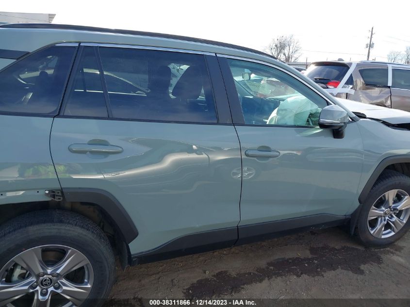 2022 TOYOTA RAV4 XLE - 2T3W1RFV6NW226898