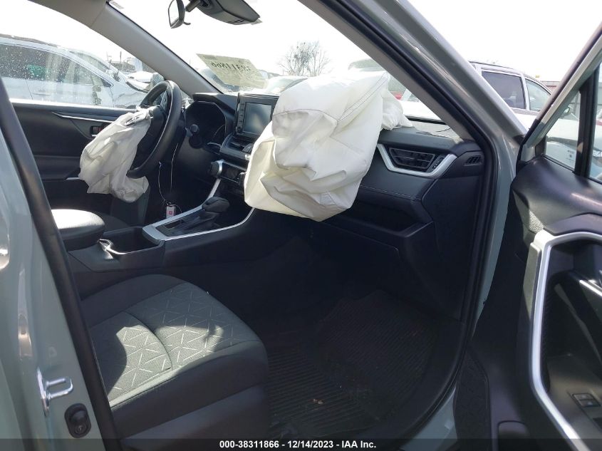 2022 TOYOTA RAV4 XLE - 2T3W1RFV6NW226898
