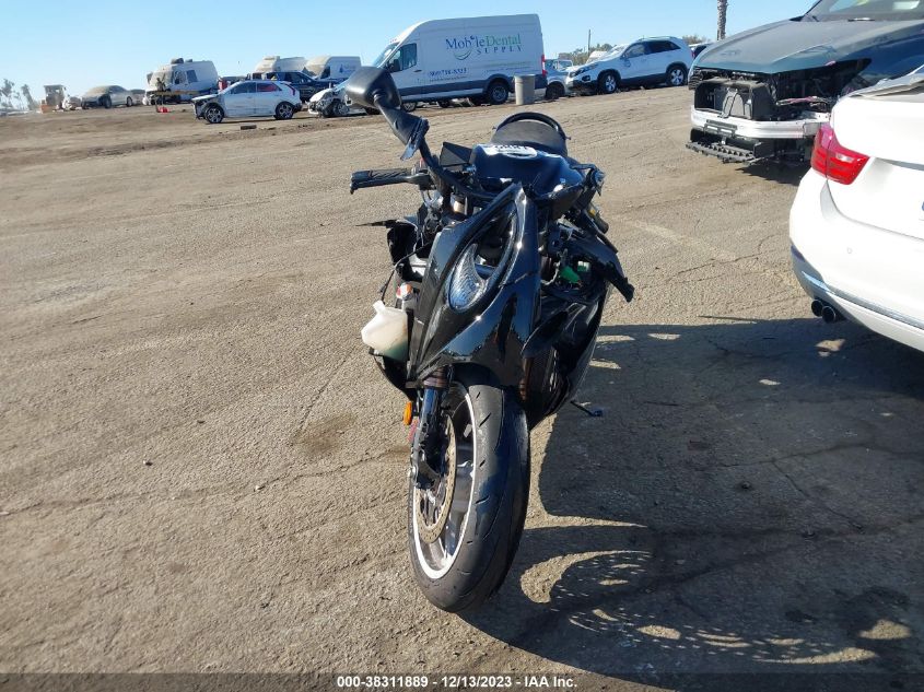 VIN JS1GX72B4K7100480 2019 SUZUKI GSX1300 RA