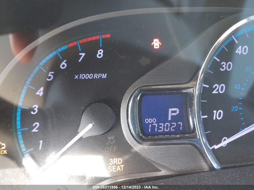 2014 TOYOTA SIENNA LIMITED V6 7 PASSENGER - 5TDYK3DC5ES462139