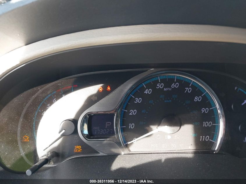2014 TOYOTA SIENNA LIMITED V6 7 PASSENGER - 5TDYK3DC5ES462139