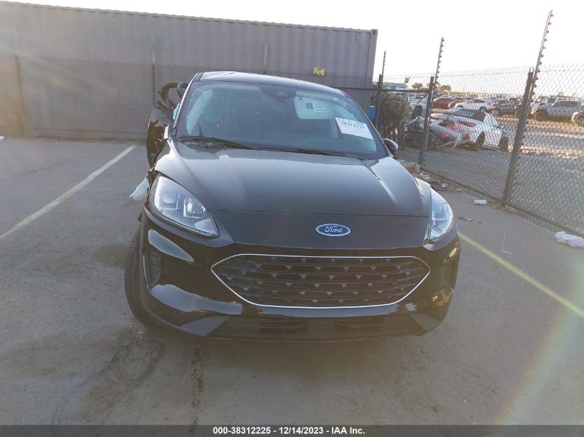 2022 FORD ESCAPE SE - 1FMCU0G65NUB29438