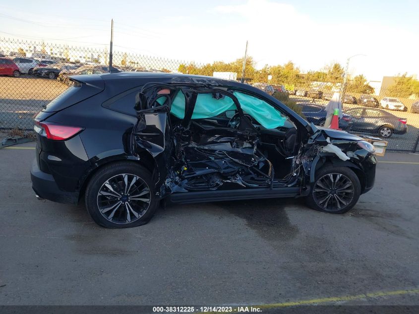 2022 FORD ESCAPE SE - 1FMCU0G65NUB29438