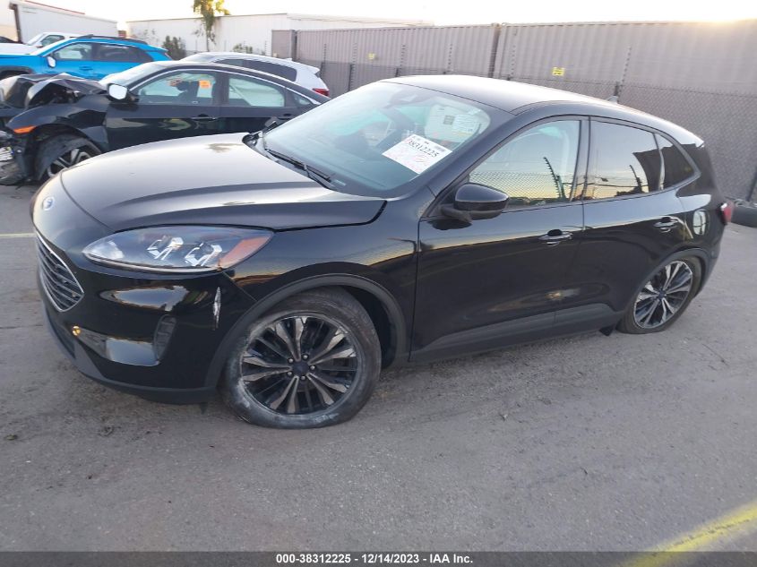 2022 FORD ESCAPE SE - 1FMCU0G65NUB29438