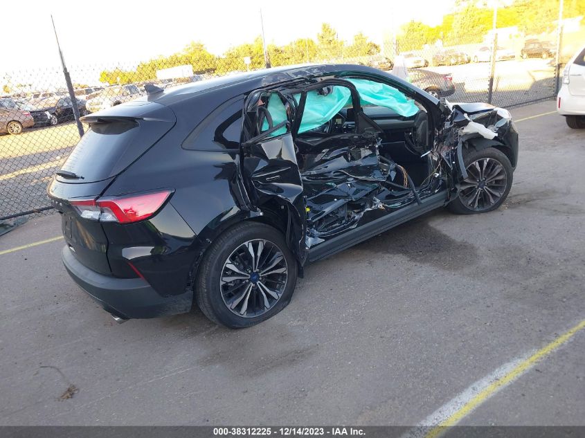 2022 FORD ESCAPE SE - 1FMCU0G65NUB29438