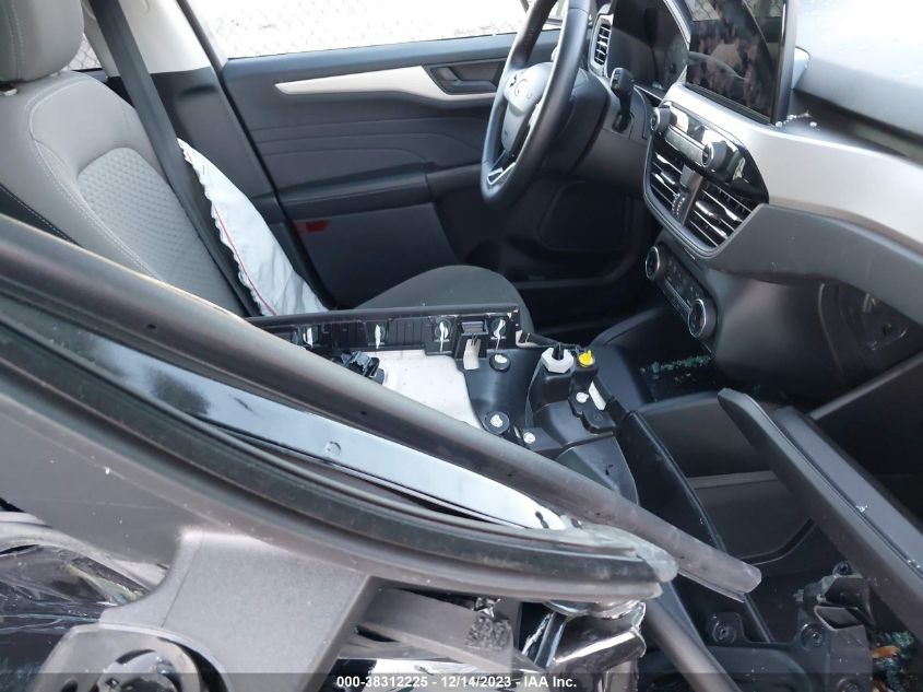 2022 FORD ESCAPE SE - 1FMCU0G65NUB29438